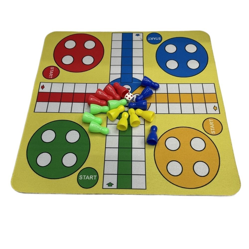 Family With Mouse Pad Flying C - огляд і ціна Board Game Ludo