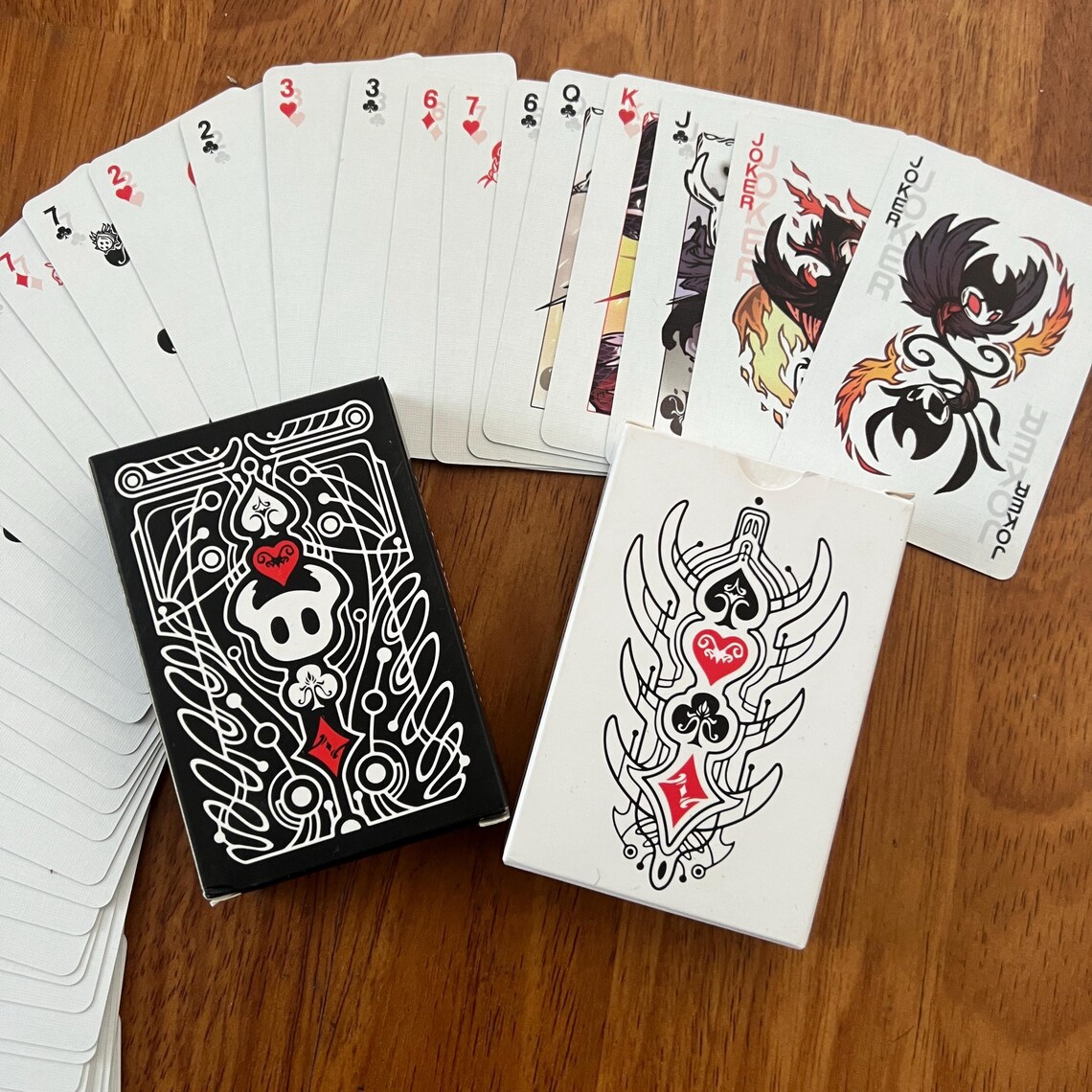 Hollow Knight Standard Poker C - огляд і ціна Board Game Is